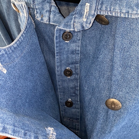 Awesome Vintage Quarter Button Up Denim Western Shirt - Picture 8 of 8